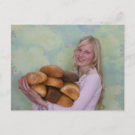 パンのゴロをした女の子 ポストカード
