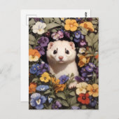 パンジーガーデンに囲まれた可愛いフェレット ポストカード (正面/裏面)
