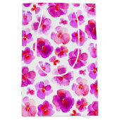 パンジーviolaピンクのホワイトウォーターカラーアート抱き枕 ミディアムペーパーバッグ (正面)