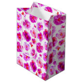 パンジーviolaピンクのホワイトウォーターカラーアート抱き枕 ミディアムペーパーバッグ (正面アングル)