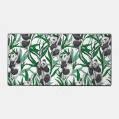 パンダが鳴る デスクマット (正面)