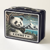パンダのマウンテンビスタ:バンブートリート メタルランチボックス (裏面)