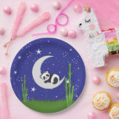 パンダの新しい赤ちゃんが月にいる ペーパープレート (パーティー)