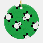 パンダの草の上に寝る セラミックオーナメント (裏面)