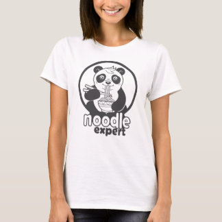 パンダの食べ物のヌードル Tシャツ