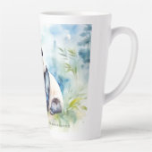 パンダは幸運をもたらす カフェラテマグ (右)