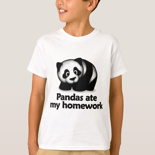 パンダは私の宿題を食べました Tシャツ (正面)