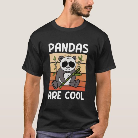 パンダは野生動物 動物園のパンダ Tシャツ (正面)