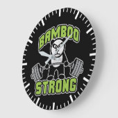 パンダベアーアニメ – Bamboo Strong - Deadlift ラージ壁時計 (傾斜)