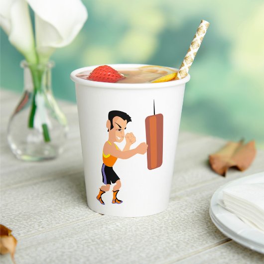 パンチバッグ付きボクサー練習 紙コップ