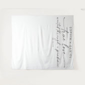 パンデミックの中の結婚式まで本当の愛は待った タペストリー (正面(横))