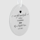 パンデミモダンック結婚したの記念写真 オーナメント (正面)
