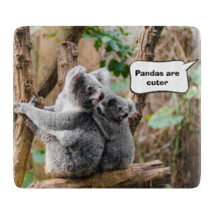 パンドラ(PANDAS)とコアラス – どちらが可愛いか カッティングボード