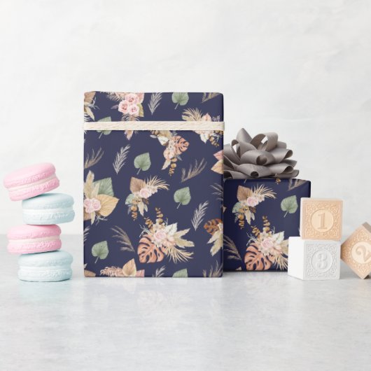 パンパスグラス&フラワーズオンネイビーブルー ラッピングペーパー (ベビーシャワー)