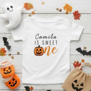 パンプキパーソナライズされたンスウィートワン1歳の誕生日 ベビーTシャツ