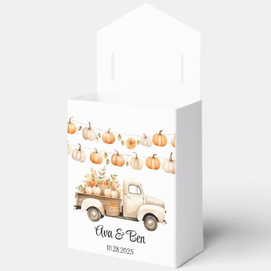 パンプキンとヴィンテージトラックのブライダルシャワー フェイバーボックス (見開き)