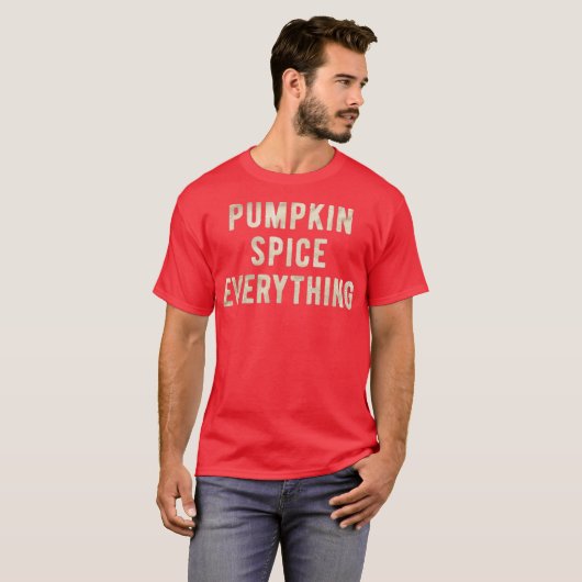 パンプキンスパイスでいっぱいの面白い感謝祭 Tシャツ (正面フル)