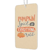 パンプキンスパイスと全ていい カーエアーフレッシュナー (左)