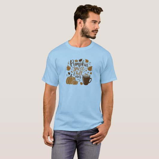 パンプキンスパイスと秋の雰囲気 Tシャツ (正面フル)