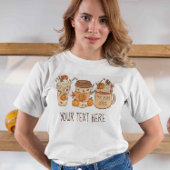 パンプキンスパイスコーヒーデザインレトロスタイル秋リーフ Tシャツ