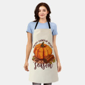 パンプキンスパイスシーズン エプロン (着用した状態)