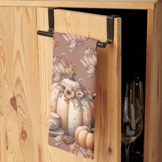 パンプキンティーポットと秋花模様イラストレーション キッチンタオル (三つ折り)