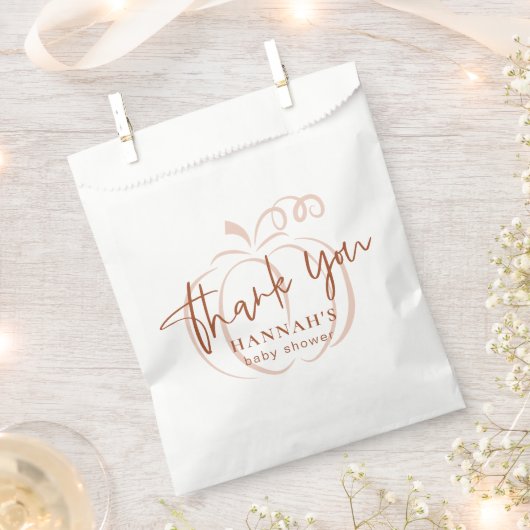 パンプキンテラコッタボヘミアン自然ベビーシャワー フェイバーバッグ (クリップ留めされた状態)