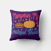 パンプキンパイと感謝のハート，感謝祭 クッション (裏面)