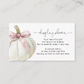 パンプキン&ピンクボウ表示ベビーシャワー エンクロージャーカード (正面)