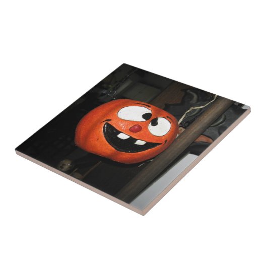 パンプキ熱狂するン タイル (側面)