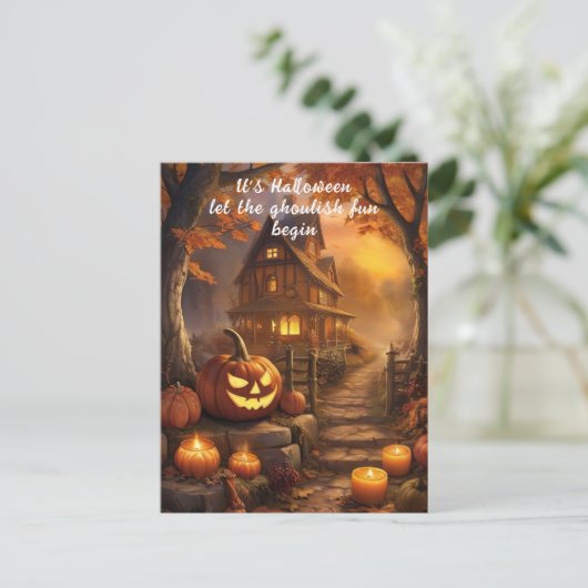 パンプキ魅力的ン不気味付きハロウィーンコテージ ポストカード (スタンド正面)