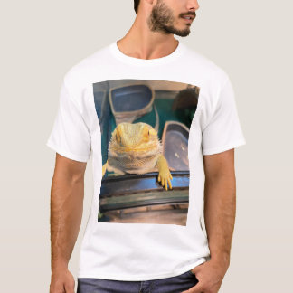 パン入りのドラゴンTシャツ Tシャツ