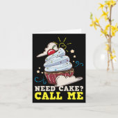 パン屋の人がケーキやカップケーキを焼いて贈り物にする カード (黄色い花)