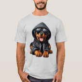 パーカーを着たロットワイラーの子犬 Tシャツ (正面)