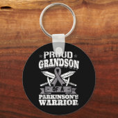 パーキ誇りを持ったンソンの戦士の孫が待ち受けている キーホルダー (正面)