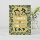 パークアーダーツガンおもしろいエイムシュート迷彩柄誕生日 招待状 (スタンド正面)
