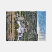 パークシティの納屋 フリースブランケット (正面(横))