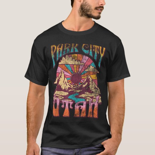 パークシティ ユタ州 自然 ハイキング 山 アウトドア Tシャツ (正面)