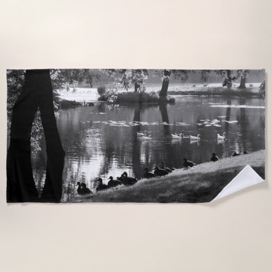 パークライフバクnm ビーチタオル (正面)