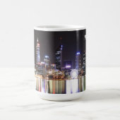 パース夜スカイライン-マグ コーヒーマグカップ (中央)