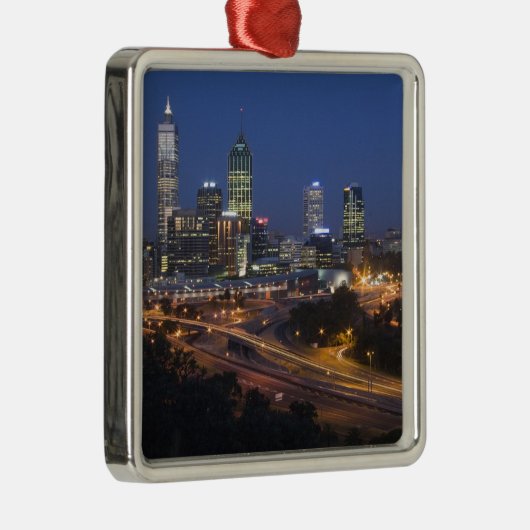 パース、オーストラリア。パースのダウンタウンの眺め メタルオーナメント (右)