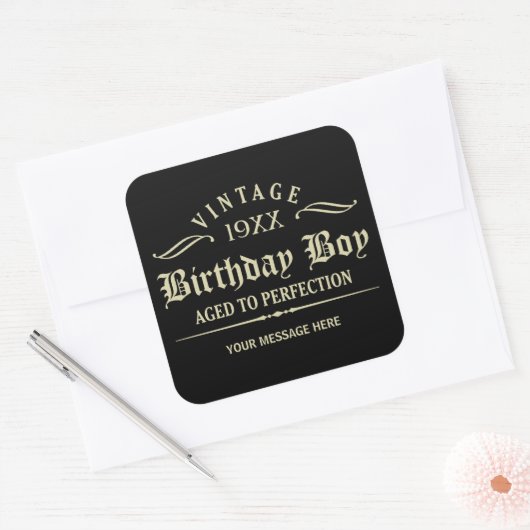 パーソナライズおもしろい誕生日ブラックスクエアステッカー スクエアシール (封筒)