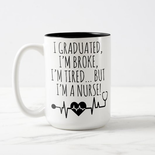 パーソナライズされたおもしろいナース卒業マグナース ツートーンマグカップ (左)