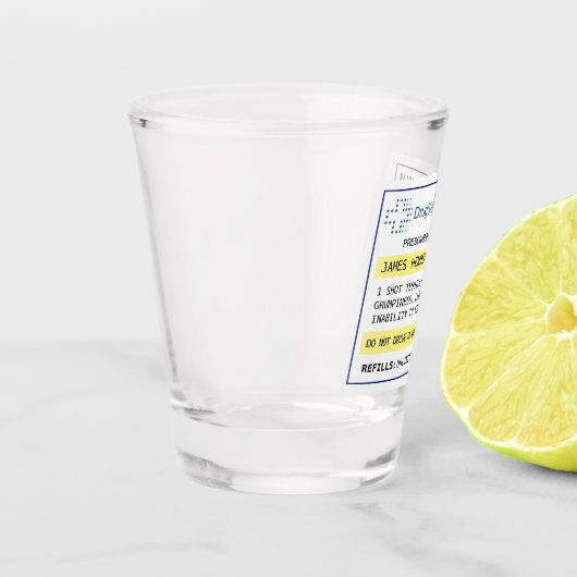 パーソナライズされたおもしろい製ガラス ショットグラス (左)