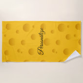 パーソナライズされたおもしろい黄色のスイスチーズプリント ビーチタオル (正面)