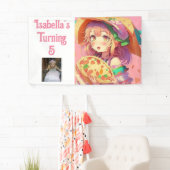 パーソナライズされたかわいらしピザを持つアニメの少女 横断幕 (インサイチュ)