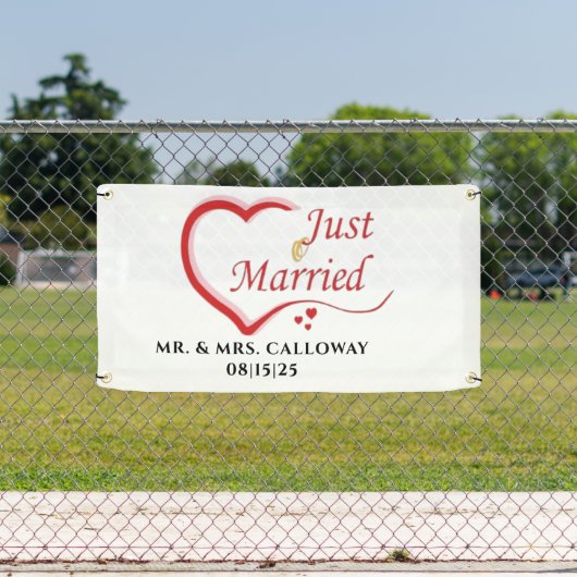 パーソナライズされたたった今結婚しましたカーバナー 横断幕 (インサイチュ)