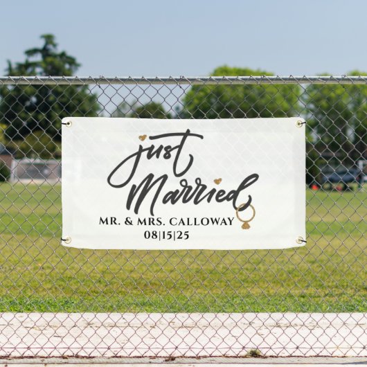 パーソナライズされたたった今結婚しましたカーバナー 横断幕 (インサイチュ)