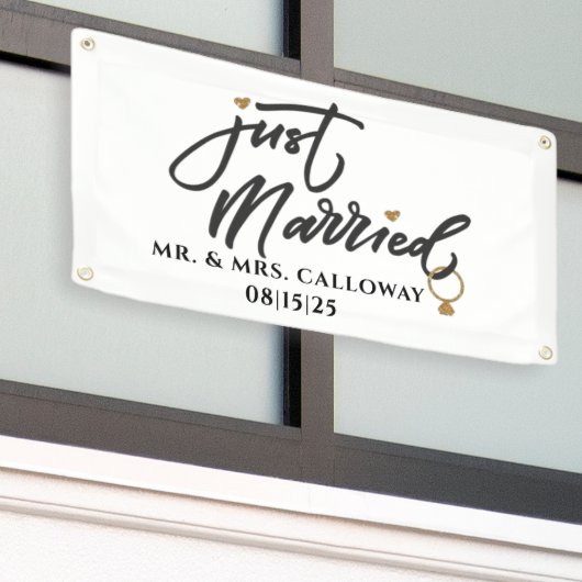 パーソナライズされたたった今結婚しましたカーバナー 横断幕 (ビルの外側)