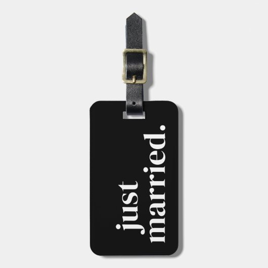 パーソナライズされたたった今結婚しましたラゲッジタグ ラゲッジタグ (正面縦)